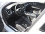 Volvo V60 T6 350PK Automaat AWD Plus Dark / Adaptieve cruise control / BLIS / 19” velgen / Parkeersensoren met camera / Elektrische achterklep / Adaptieve koplampen / Apple carplay / Elektrische stoelen / Harman Kardon Audio / Keyless entry / stoel - en stuurwielverwarming