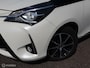 Toyota Yaris 5Drs 1.5 VVT-i 112 PK H6 Zwart Dak Camera Stoelverw DonkerGlas Clima Cruise Control