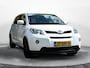 Toyota Urban Cruiser 1.3 VVT-i Aspiration (100 PK) 1e-Eig. & Keurig-Onderh. BOVAG-Garantie. Trekhaak, Leer, Stoelverwarming, Airco, Lm-Velgen-17Inch, Privacy-Glas