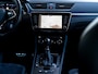 Skoda Superb Combi 1.5 TSI ACT Limited Sportline | Trekhaak (afneembaar) | LED Koplampen | Adaptieve Cruise Control | Climate Control | Metallic Lak | Camera | Stoelverwarming Voor & Achter | 18'' Lichtmetalen Velgen |