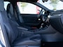 Skoda Superb Combi 1.5 TSI ACT Limited Sportline | Trekhaak (afneembaar) | LED Koplampen | Adaptieve Cruise Control | Climate Control | Metallic Lak | Camera | Stoelverwarming Voor & Achter | 18'' Lichtmetalen Velgen |