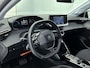 Peugeot e-208 EV Style 50 kWh 136pk | Navigatie | Climate Control | Cruise Control | Parkeersensoren | Apple Carplay / Android Auto | DAB+ radio | Bluetooth | Keyless start | Elektrisch inklapbare spiegels | Armsteun | Led koplampen | Donker getint glas | 16" lichtmetalen velgen |