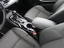 Toyota Corolla Touring Sports Hybrid 140 Dynamic Limited Blind Spot monitor | Parkeersensoren voor + achter | Stoelverwarming | Stuurwiel verwarmd |