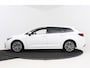 Toyota Corolla Touring Sports Hybrid 140 Dynamic Limited Blind Spot monitor | Parkeersensoren voor + achter | Stoelverwarming | Stuurwiel verwarmd |
