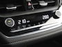 Toyota Corolla Touring Sports Hybrid 140 Dynamic Limited Blind Spot monitor | Parkeersensoren voor + achter | Stoelverwarming | Stuurwiel verwarmd |