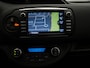 Toyota Yaris 1.5 VVT-i Executive Go / binnen binnen