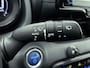 Toyota Yaris 1.5 Hybrid Executive Limited | Panoramadak | 17 inch LM-velgen | Half lederen bekleding | Getinte ramen achter |