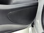 Toyota Yaris 1.5 Hybrid Executive Limited | Panoramadak | 17 inch LM-velgen | Half lederen bekleding | Getinte ramen achter |