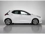 Toyota Yaris 1.5 Hybrid Executive Limited | Panoramadak | 17 inch LM-velgen | Half lederen bekleding | Getinte ramen achter |