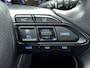 Toyota Yaris 1.5 Hybrid Executive Limited | Panoramadak | 17 inch LM-velgen | Half lederen bekleding | Getinte ramen achter |