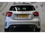 Mercedes-Benz A-klasse 180/ AMG-line/ Panoramaschuifdak/ Sfeerverlichting