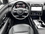 Hyundai Tucson 1.6 T-GDI HEV 230pk Premium Sky Automaat / Trekgewicht 1.650 kg / Glazen schuif-kanteldak / Leder / Stuur-, stoel- & achterbankverwarming / Stoelventilatie /