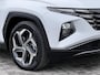 Hyundai Tucson 1.6 T-GDI HEV 230pk Premium Sky Automaat / Trekgewicht 1.650 kg / Glazen schuif-kanteldak / Leder / Stuur-, stoel- & achterbankverwarming / Stoelventilatie /