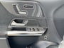 Mercedes-Benz GLA 200 Business Solution AMG automaat /wegklapbare trekhaak / panoramadak / stoelen met memory