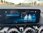 Mercedes-Benz GLA 200 Business Solution AMG automaat /wegklapbare trekhaak / panoramadak / stoelen met memory