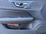 Volvo V60 2.0 T6 Plug-in hybrid AWD Essential Edition / 20 Inch / Styling pakket / Elektrische trekhaak / Leder / Getinte ramen /