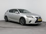 Lexus CT 200h 25th Edition | Elektrisch glazen schuif-/kanteldak | Stoelverwarming | 17 inch LM velgen | Navigatie | Camera |