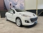 Peugeot 207 CC 1.6 VTi Noir & Blanc