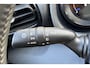 Toyota Yaris 1.5 Hybrid Executive / Nederlandse Auto / Navigatie / Apple Car Play / Afneembare trekhaak / Stoelverwarming / Adatieve Cruise Control / 17 inch Licht Metalen Velgen / Keyless Entry & Keyless Start / Head-Up display /