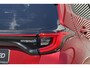Toyota Yaris 1.5 Hybrid Executive / Nederlandse Auto / Navigatie / Apple Car Play / Afneembare trekhaak / Stoelverwarming / Adatieve Cruise Control / 17 inch Licht Metalen Velgen / Keyless Entry & Keyless Start / Head-Up display /