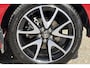 Toyota Yaris 1.5 Hybrid Executive / Nederlandse Auto / Navigatie / Apple Car Play / Afneembare trekhaak / Stoelverwarming / Adatieve Cruise Control / 17 inch Licht Metalen Velgen / Keyless Entry & Keyless Start / Head-Up display /
