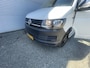 Volkswagen Transporter 2.0 TDI L2H1 DSG airco cruise 1 eigenaar. Volkswagen Transporter 2.0 TDI L2H1 DSG  airco cruise 1 eigenaar.