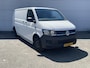 Volkswagen Transporter 2.0 TDI L2H1 DSG airco cruise 1 eigenaar. Volkswagen Transporter 2.0 TDI L2H1 DSG  airco cruise 1 eigenaar.