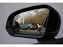 Volvo V60 T6 Plug-in hybrid AWD Essential Edition | Verwarmbare voorstoelen en achterbank | Verwarmbaar stuurwiel  | Park Assist voor + achter | Parkeercamera achter | Adaptieve Cruise Control met Pilot Assist | Blind Spot Information System | Apple carplay/Android auto | 18 inch Lichtmetalen velgen | Lederen Bekleding |