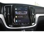 Volvo V60 T6 Plug-in hybrid AWD Essential Edition | Verwarmbare voorstoelen en achterbank | Verwarmbaar stuurwiel  | Park Assist voor + achter | Parkeercamera achter | Adaptieve Cruise Control met Pilot Assist | Blind Spot Information System | Apple carplay/Android auto | 18 inch Lichtmetalen velgen | Lederen Bekleding |
