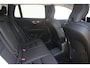 Volvo V60 T6 350PK Plug-in hybrid AWD Essential Edition | Adaptieve Cruise Control met Pilot Assist | Verwarmbare voorstoelen + stuurwiel | High Performance Audiosysteem | Park Assist voor + achter | Parkeercamera achter |  Blind Spot Information System | Apple CarPlay | 18'' Lichtmetalen wielen |