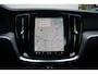 Volvo V60 T6 350PK Plug-in hybrid AWD Essential Edition | Adaptieve Cruise Control met Pilot Assist | Verwarmbare voorstoelen + stuurwiel | High Performance Audiosysteem | Park Assist voor + achter | Parkeercamera achter |  Blind Spot Information System | Apple CarPlay | 18'' Lichtmetalen wielen |