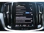Volvo V60 T6 350PK Plug-in hybrid AWD Essential Edition | Adaptieve Cruise Control met Pilot Assist | Verwarmbare voorstoelen + stuurwiel | High Performance Audiosysteem | Park Assist voor + achter | Parkeercamera achter |  Blind Spot Information System | Apple CarPlay | 18'' Lichtmetalen wielen |