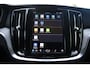 Volvo V60 T6 350PK Plug-in hybrid AWD Essential Edition | Adaptieve Cruise Control met Pilot Assist | Verwarmbare voorstoelen + stuurwiel | High Performance Audiosysteem | Park Assist voor + achter | Parkeercamera achter |  Blind Spot Information System | Apple CarPlay | 18'' Lichtmetalen wielen |