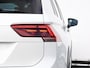 Volkswagen Tiguan 1.4 TSI 150 PK DSG Highline R-line | Panoramadak | Leer | Dynaudio | LED Plus | Keyless | 20 Inch Suzuka | Memory stoelen | Orgineel NL | Alarm