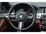 BMW 5-Serie 528xi High Executive | M-PAKKET | HUD | H&K | TREKHAAK |