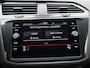 Volkswagen Tiguan 1.4 TSI eHybrid R-Line | 150 PK | Automaat | Trekhaak | 360* Camera (Helicopter View) | Black Style | Digital Cockpit PRO | Park Assist | Navigatie | Stoel en Stuurwiel Verwarming
