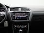 Volkswagen Tiguan 1.4 TSI eHybrid R-Line | 150 PK | Automaat | Trekhaak | 360* Camera (Helicopter View) | Black Style | Digital Cockpit PRO | Park Assist | Navigatie | Stoel en Stuurwiel Verwarming
