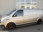 Volkswagen Transporter 2.0 TDI L2H1 28 20 inch lm. lederen bekleding koppejan uitvoering.