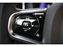 Volvo XC60 T6 Plug-in hybrid AWD Plus Dark | Pano | Trekhaak | Elek.Stoel + Geheugen |
