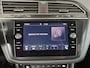 Volkswagen Tiguan 2.0 TSI 4Motion Highline Business R Black Edition | Carplay | Stoelverwarming