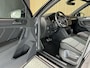 Volkswagen Tiguan 2.0 TSI 4Motion Highline Business R Black Edition | Carplay | Stoelverwarming