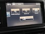 Peugeot 2008 STYLE 82pk Navi | Trekhaak | Panodak | Parkeerhulp