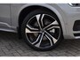 Volvo XC90 T8 Ultimate Dark | B&W/HUD | Luchtvering | Trekhaak | 360| Stoelventilatie | Pano |