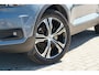 Volvo XC40 1.5 T5 Recharge Inscription - Dealer onderhouden - Panoramisch schuif/kanteldak - Stoel en stuurwielverwarming - Harman Kardon - Elektrisch verstelbare stoelen - Adaptieve cruise control i.c.m. BLIS - 360 graden camera -
