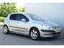 Peugeot 307 2.0-16V XT Automaat Leer/Verwarmd, Priv/Glass Ecc Cruise Trekhaak/afn 109dkm!