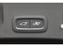 Volvo XC40 T3 Momentum Business | Parkeercamera | Stoelverwarming | Trekhaak | Pilot Assist | Keyless