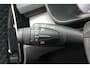 Volvo XC40 T3 Momentum Business | Parkeercamera | Stoelverwarming | Trekhaak | Pilot Assist | Keyless