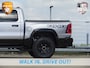 Dodge Ram | RHO | 3.0L Twin-Turbo I6 | 4x4 | Crew Cab Night Edtion | Panoramadak | 14,4-inch Touchscreen | Passenger Display | Getoonde accessoires zijn verkrijgbaar tegen meerprijs