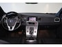 Volvo V60 T3 Polar - AUTOMAAT - Bi-Xenon met bochtenverlichting - Standkachel - Verwarmbaar lederen stuurwiel - Stoelverwarming voor & achter - Parkeercamera voor & achter - Voorstoelen beide in hoogte verstelbaar - Exterieur Styling Pack - Trekhaak - Climate Control - Cruise Control - Licht- & regensensor - Aluminium interieurafwerking - Getint glas v.a. B-stijl - 16' LMV - Roofrails - City Safety