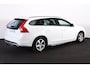 Volvo V60 T3 Polar - AUTOMAAT - Bi-Xenon met bochtenverlichting - Standkachel - Verwarmbaar lederen stuurwiel - Stoelverwarming voor & achter - Parkeercamera voor & achter - Voorstoelen beide in hoogte verstelbaar - Exterieur Styling Pack - Trekhaak - Climate Control - Cruise Control - Licht- & regensensor - Aluminium interieurafwerking - Getint glas v.a. B-stijl - 16' LMV - Roofrails - City Safety